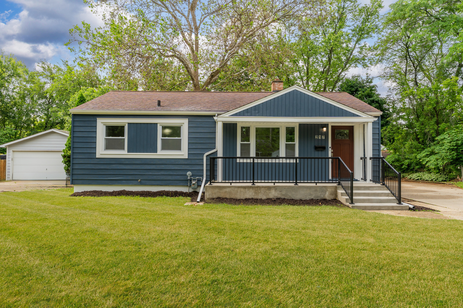 Property Photo: 217 Chandler Drive IL 60060