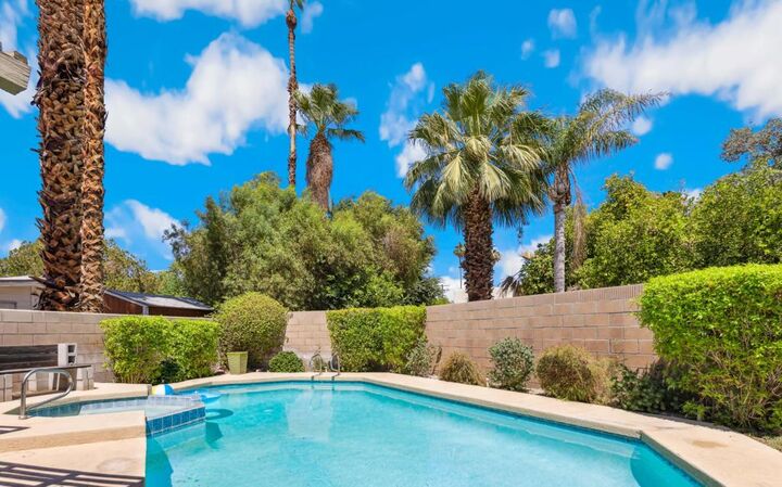 Property Photo:  43344 Mondavi Court A  CA 92260 
