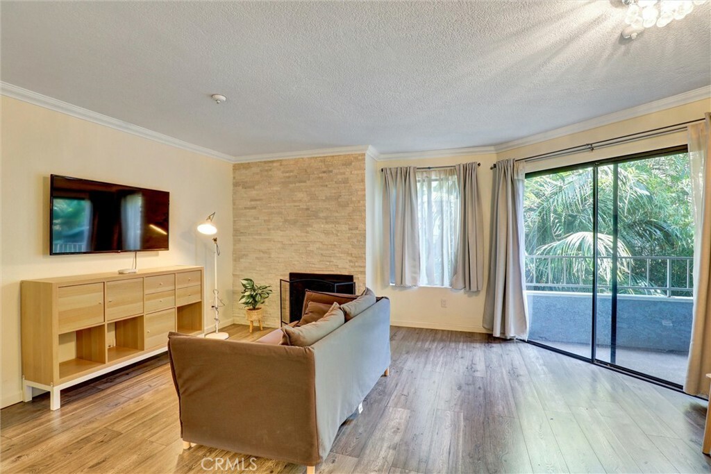 Property Photo:  550 Orange Ave 212  CA 90802 