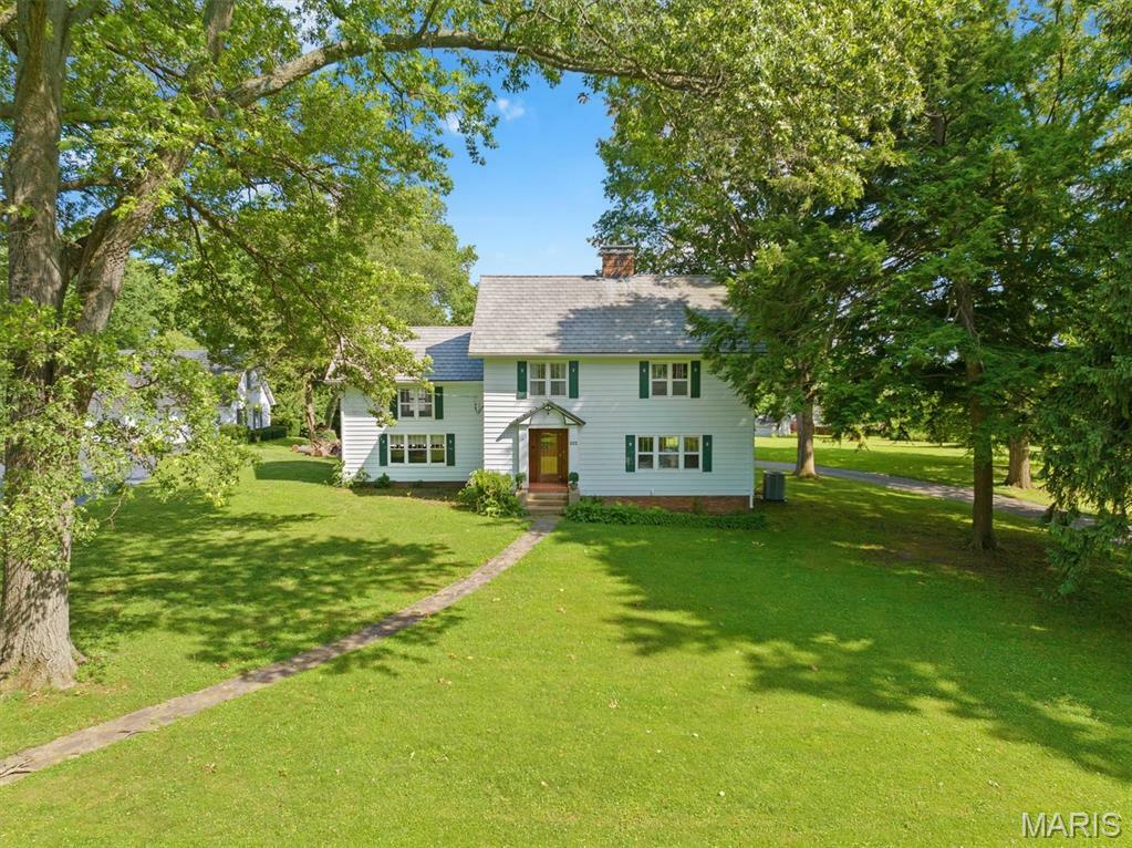 Property Photo: 922 Belleville Street IL 62254