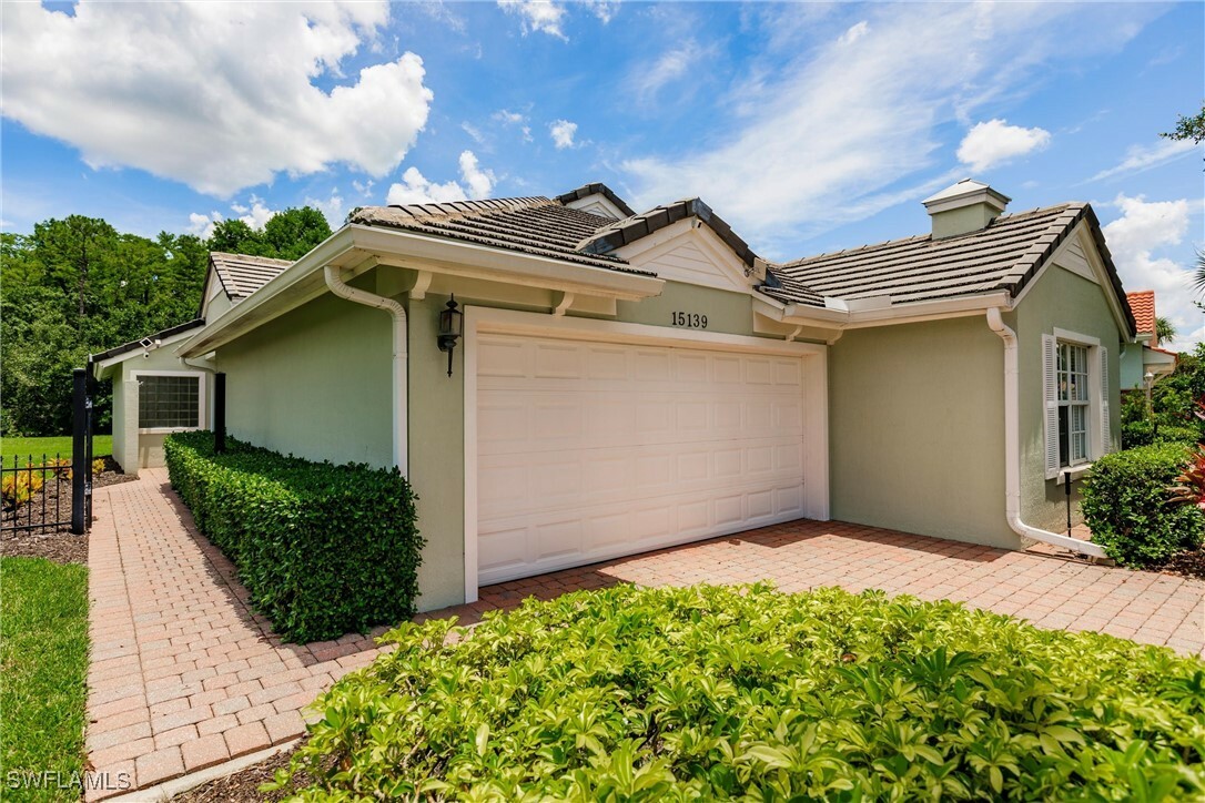 Property Photo: 15139 Ligustrum Lane FL 33920