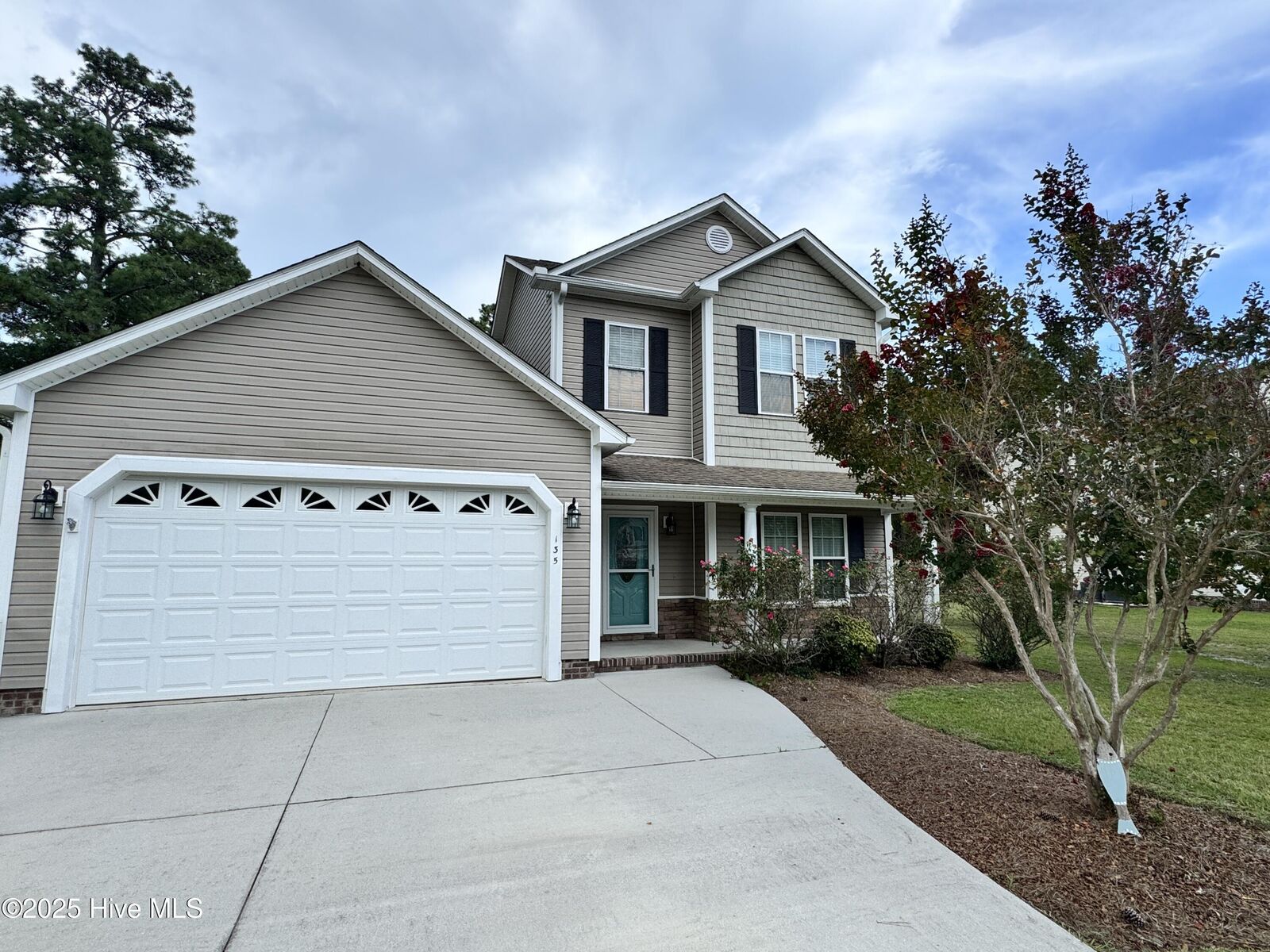 Property Photo:  135 Bobwhite Circle  NC 28584 