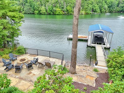 Property Photo: 402 Holly Hill Drive GA 30512