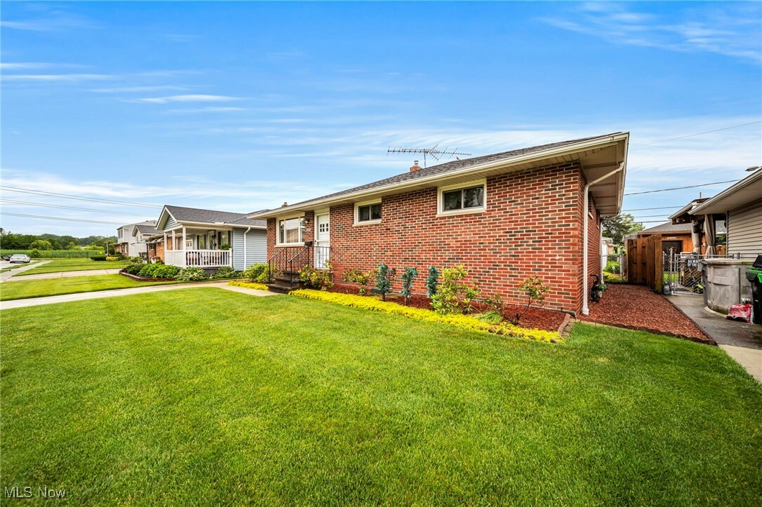 Property Photo: 30888 Harrison Road OH 44092