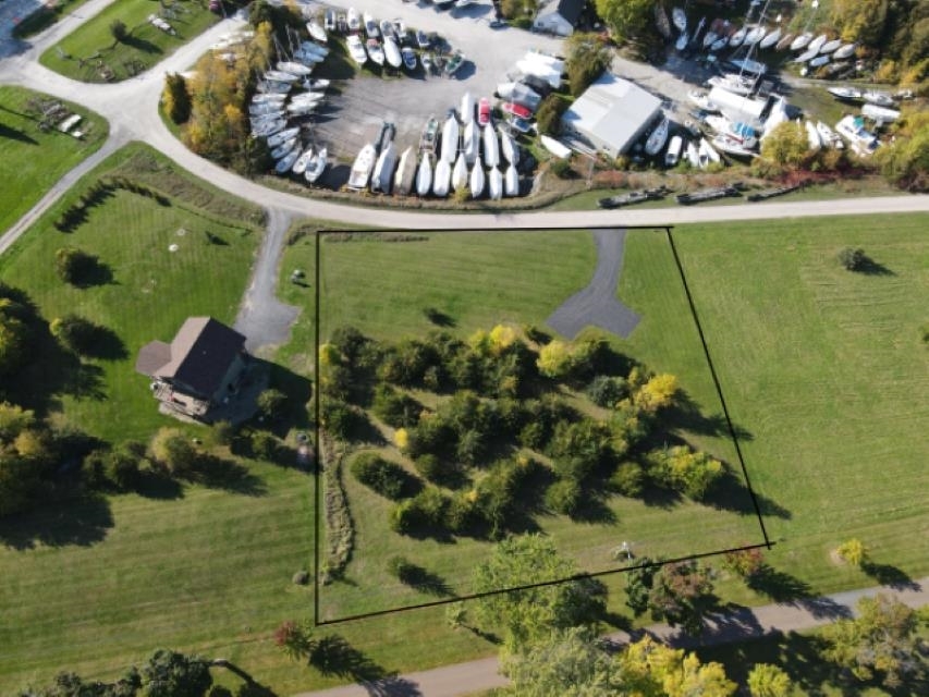 Property Photo: 6 Landing Lane VT 05458