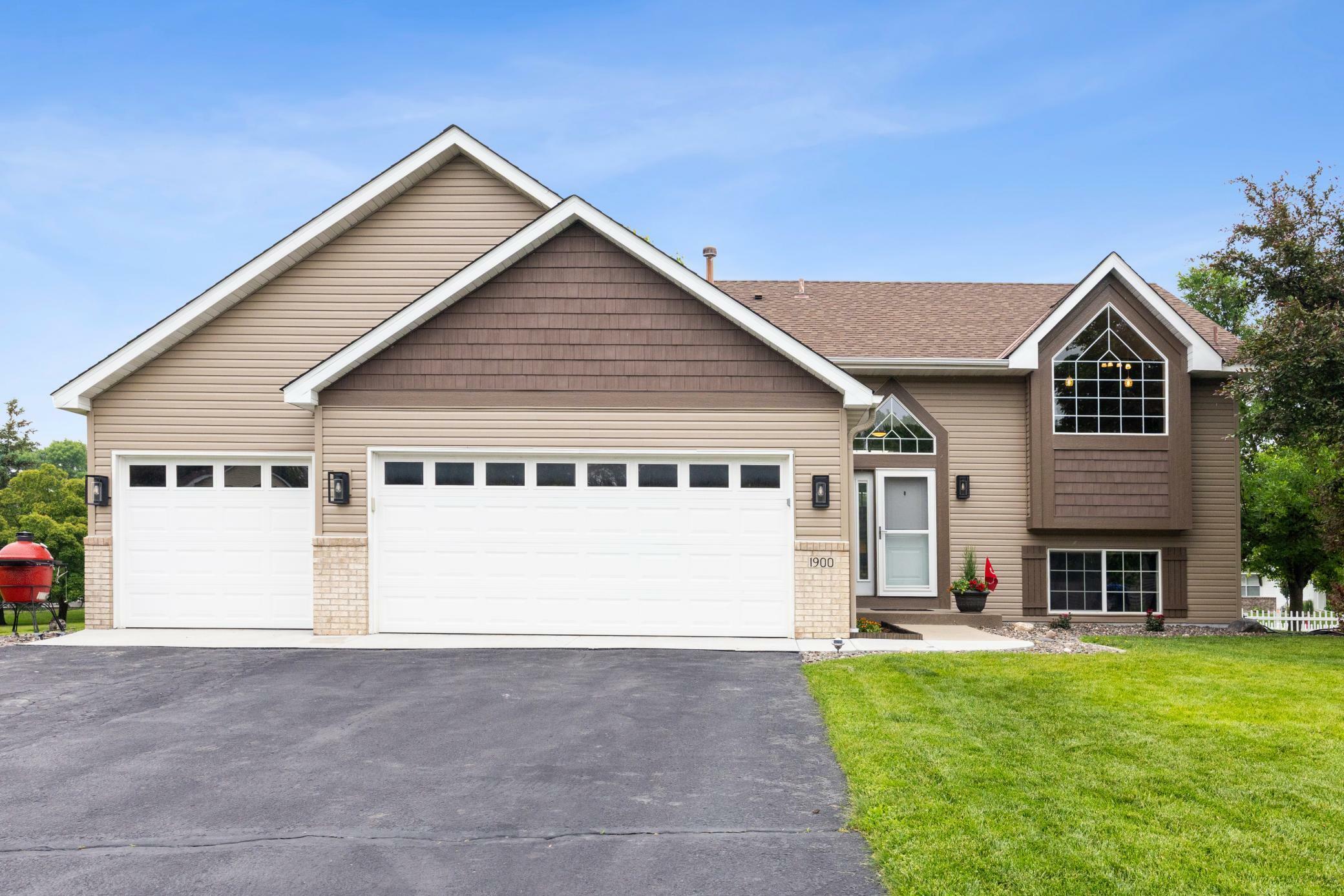Property Photo: 1900 Prairie View Lane MN 55313