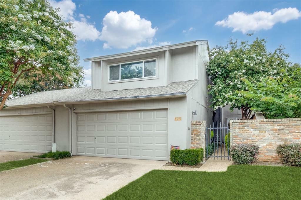 Property Photo: 9707 Highland View Drive TX 75238