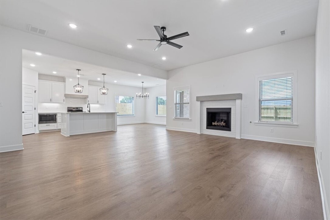 Property Photo: 7104 SW Walnut Grove Avenue AR 72713