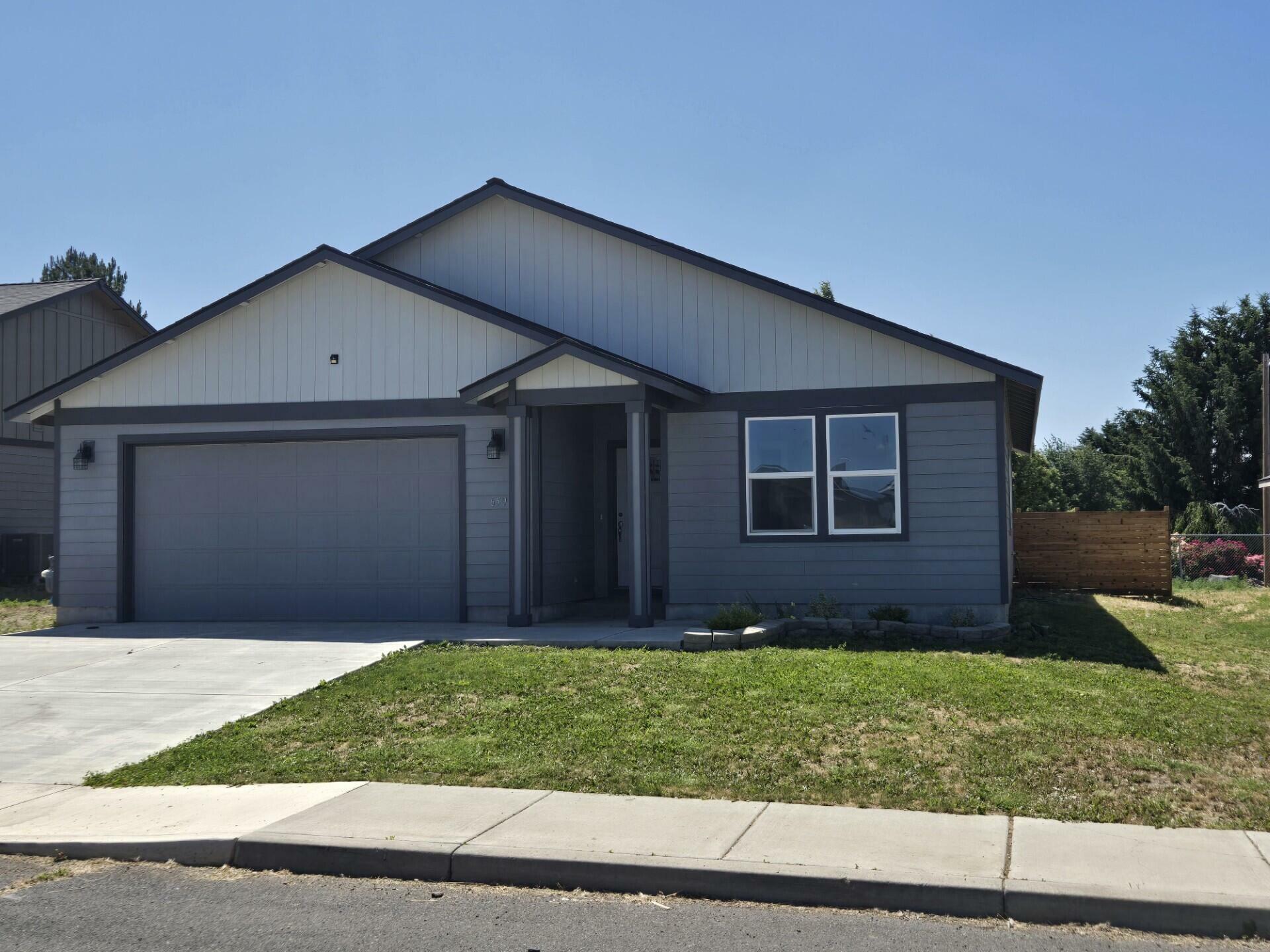 Property Photo:  659 Liberty Drive  OR 97741 