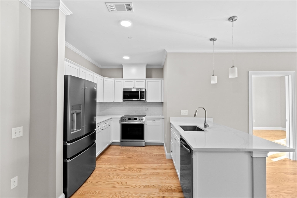 Property Photo: 485 Blue Hills Parkway 11 MA 02186