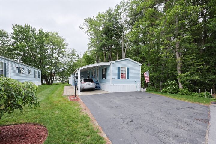 Property Photo: 556 Central St 156 MA 01453