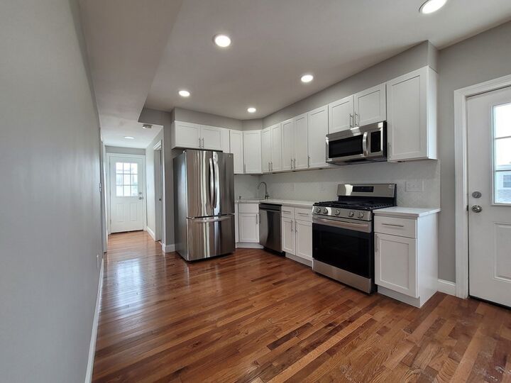 Property Photo: 139 Pomona 2 MA 02151