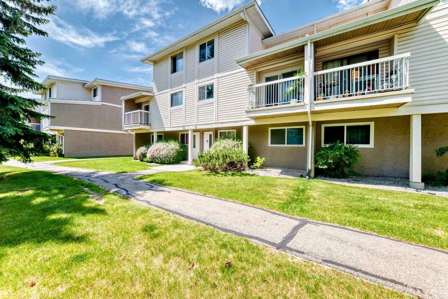 Property Photo:  3015 51 Street SW 111  AB T3E 6N5 