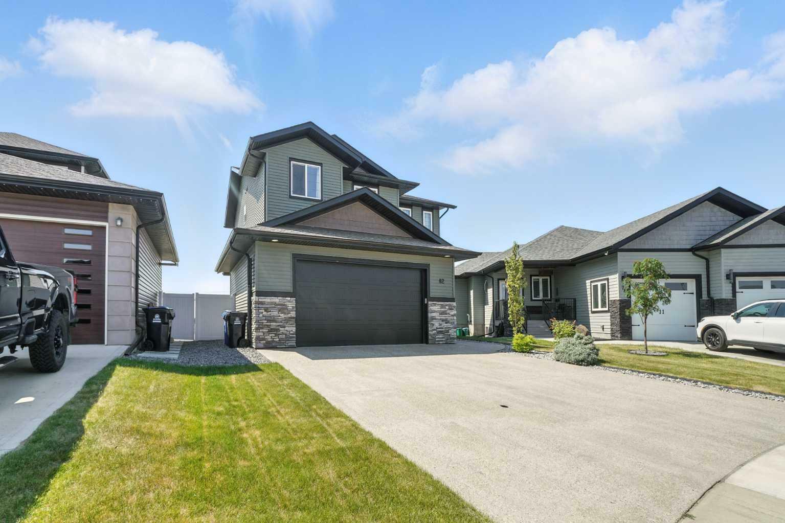Property Photo: 82 Mitchell Crescent AB T4M 0H6