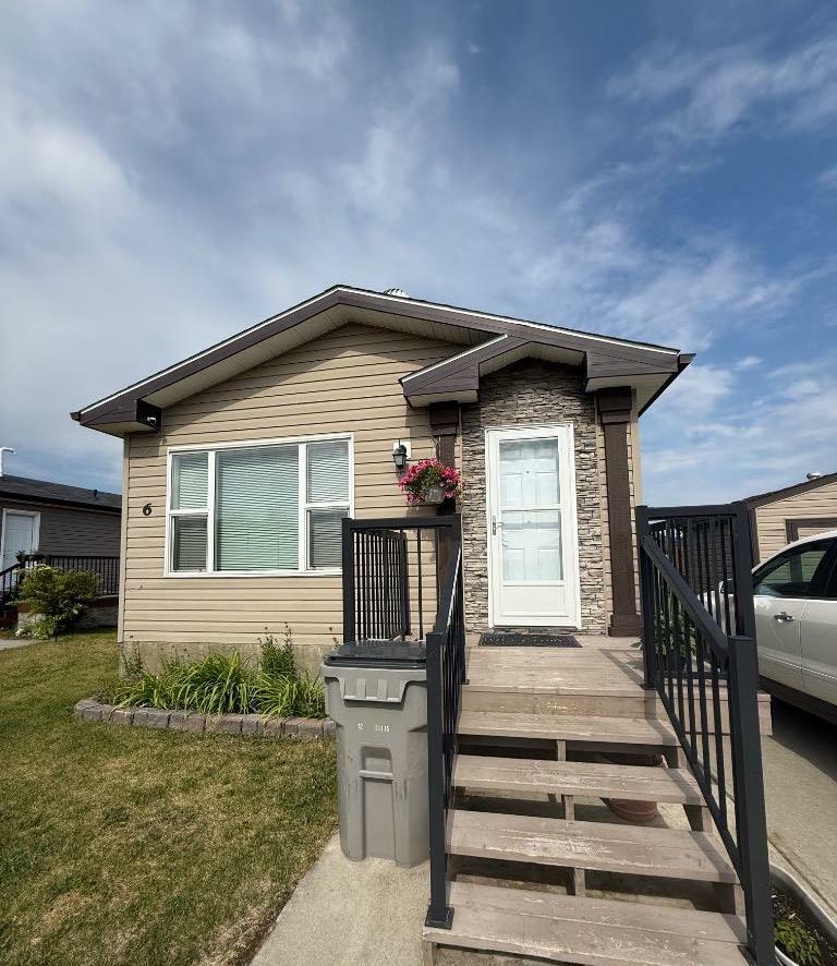 6 Edgewater Crescent  Whitecourt AB T7S 0E1 photo