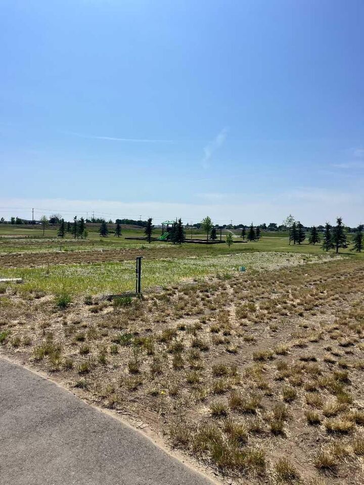 4810 72 Ave.  Taber AB T1G 2A2 photo