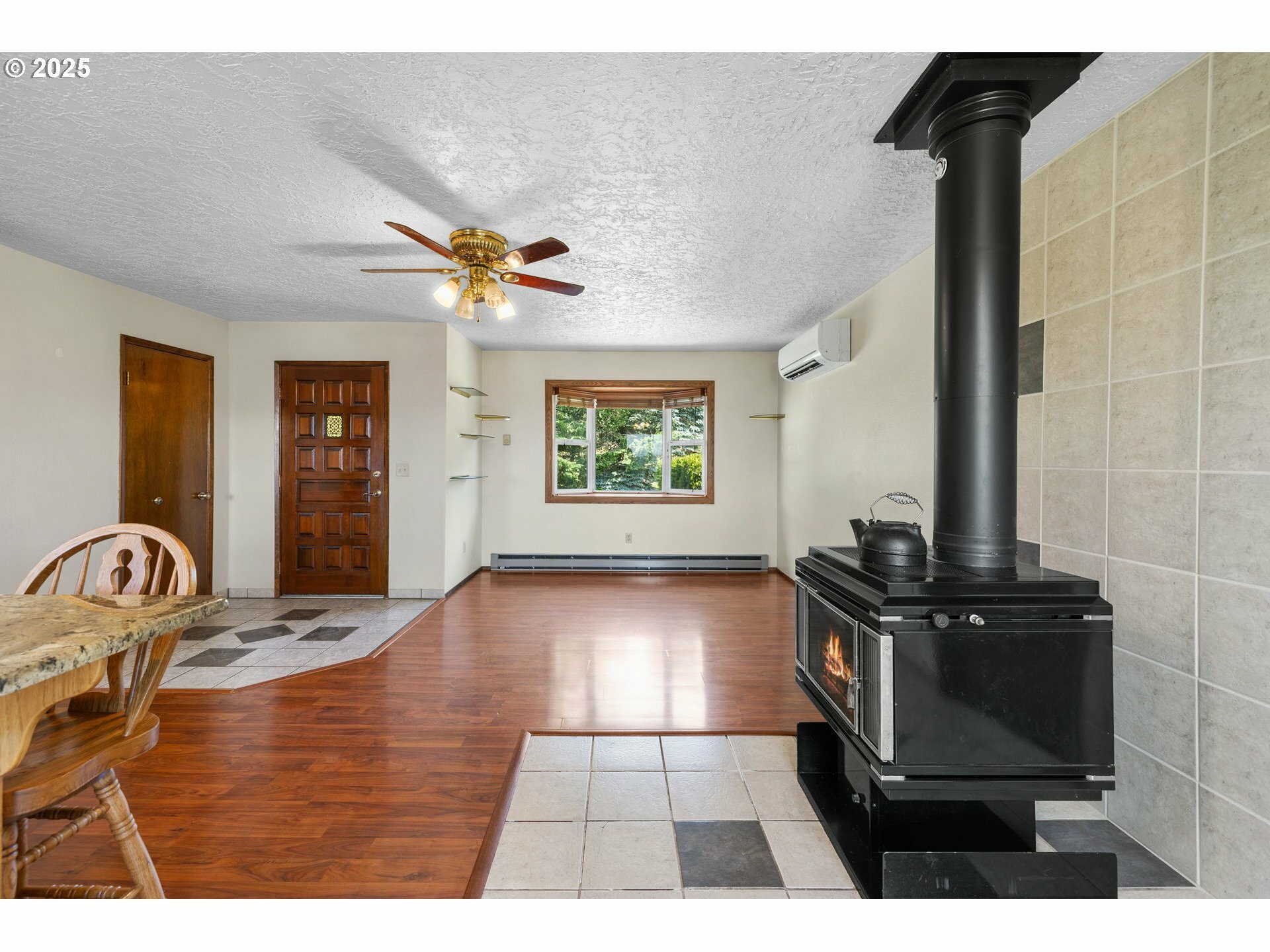 Property Photo: 92 Collins Rd WA 98671