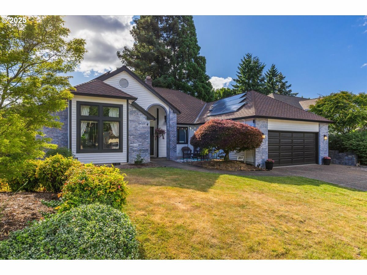 Property Photo:  20575 SW Kawanda Ct  OR 97062 
