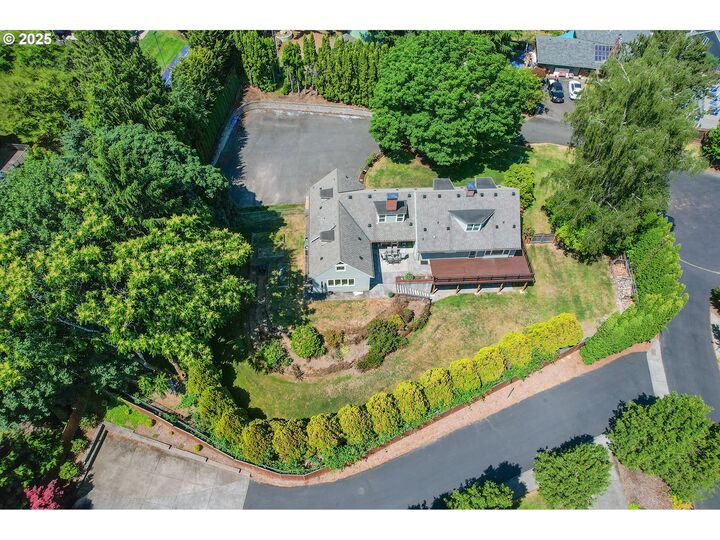 Property Photo: 14170 SW 119th Pl OR 97224