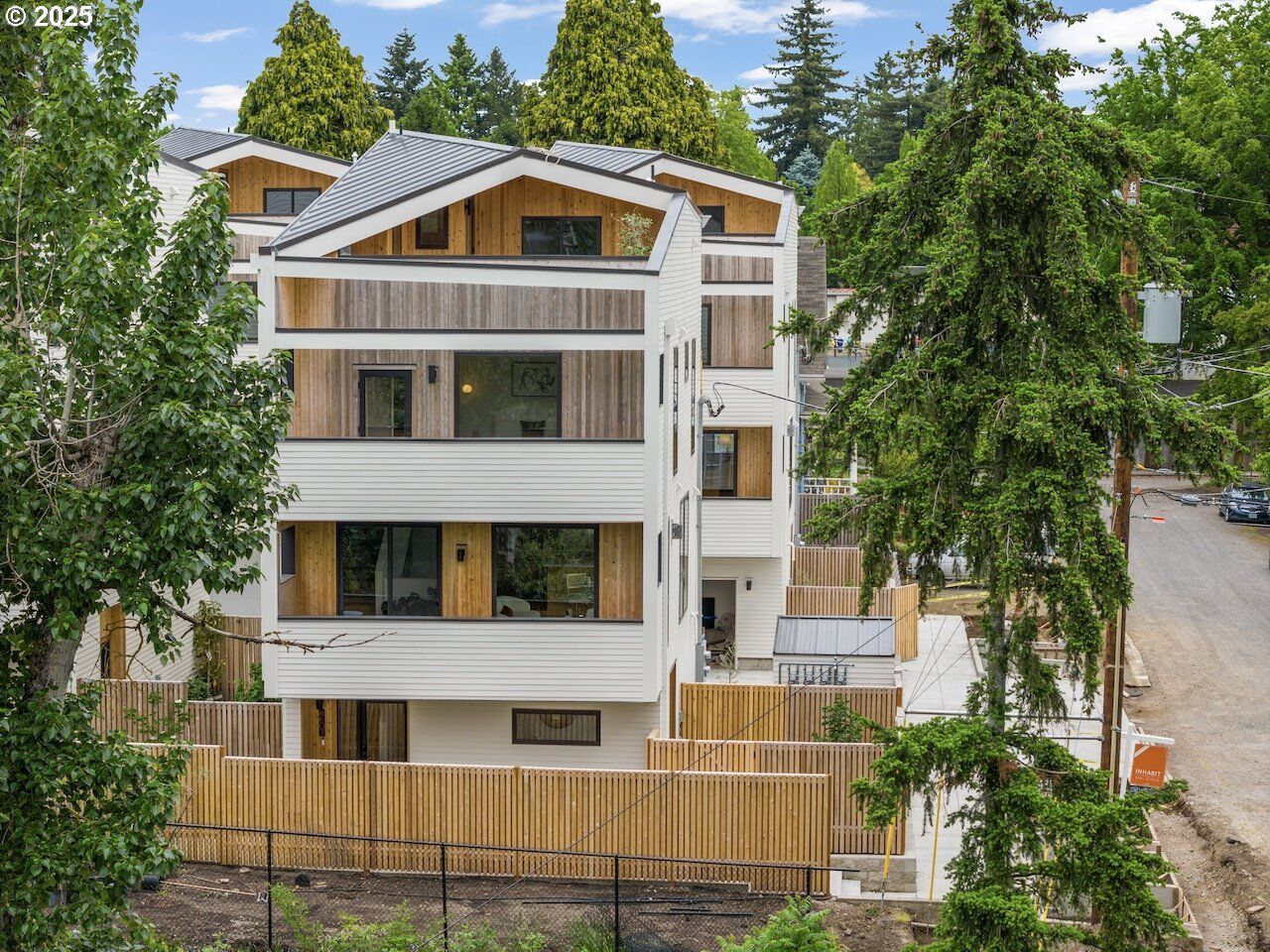 Property Photo:  4607 N Campbell Ave  OR 97217 