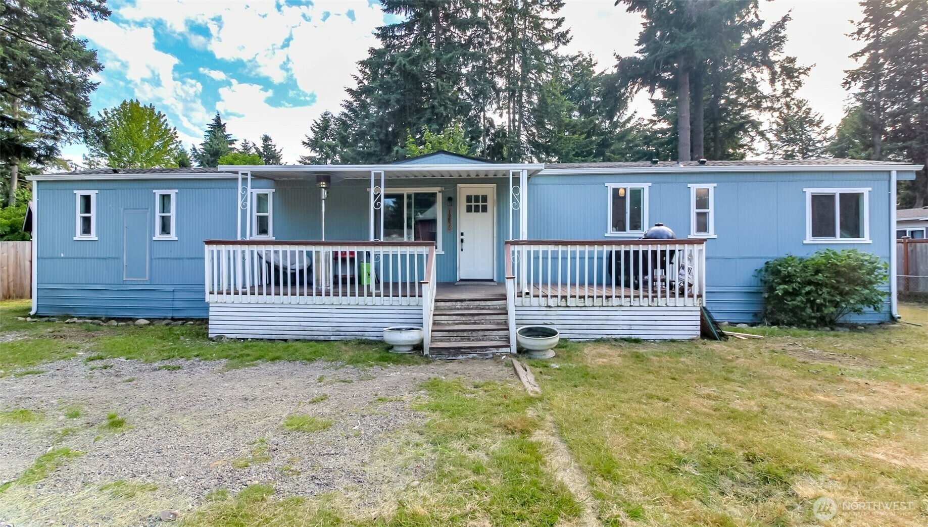 Property Photo: 19820 63rd Avenue Ct E WA 98387