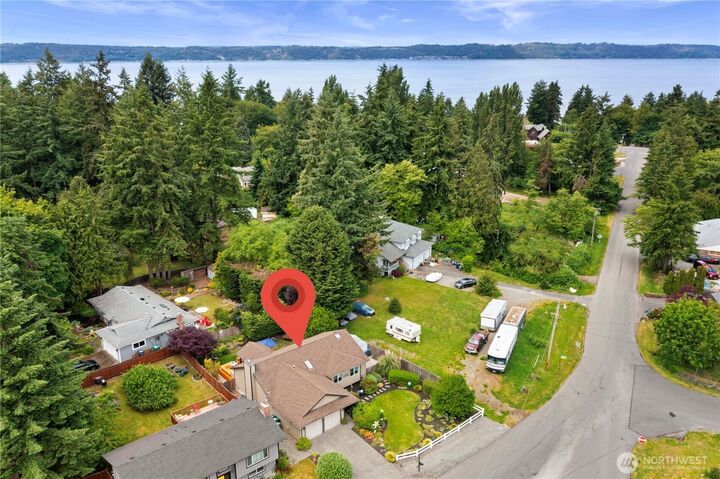 Property Photo: 31405 51st Avenue SW WA 98023