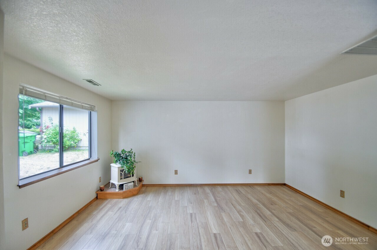 Property Photo: 3601 Autumnwood Court SE WA 98501