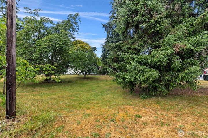 Property Photo:  429  170th Street S  WA 98387 