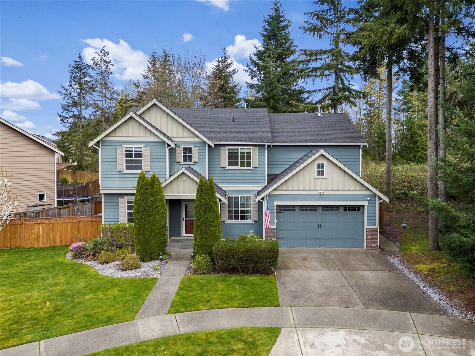 Property Photo: 14419 Parkview Court E WA 98391