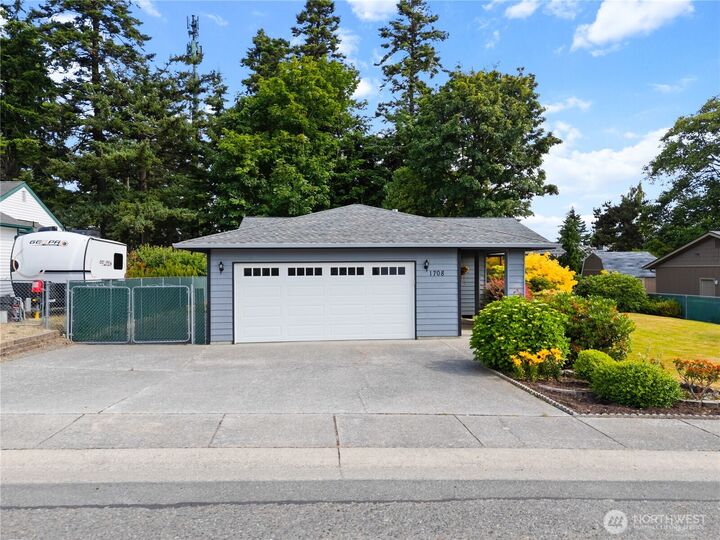 Property Photo: 1708 24th Court WA 98221