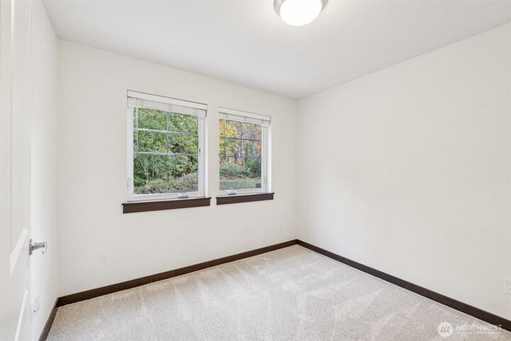 Property Photo: 7162 Shinkle Place SW 64 WA 98106