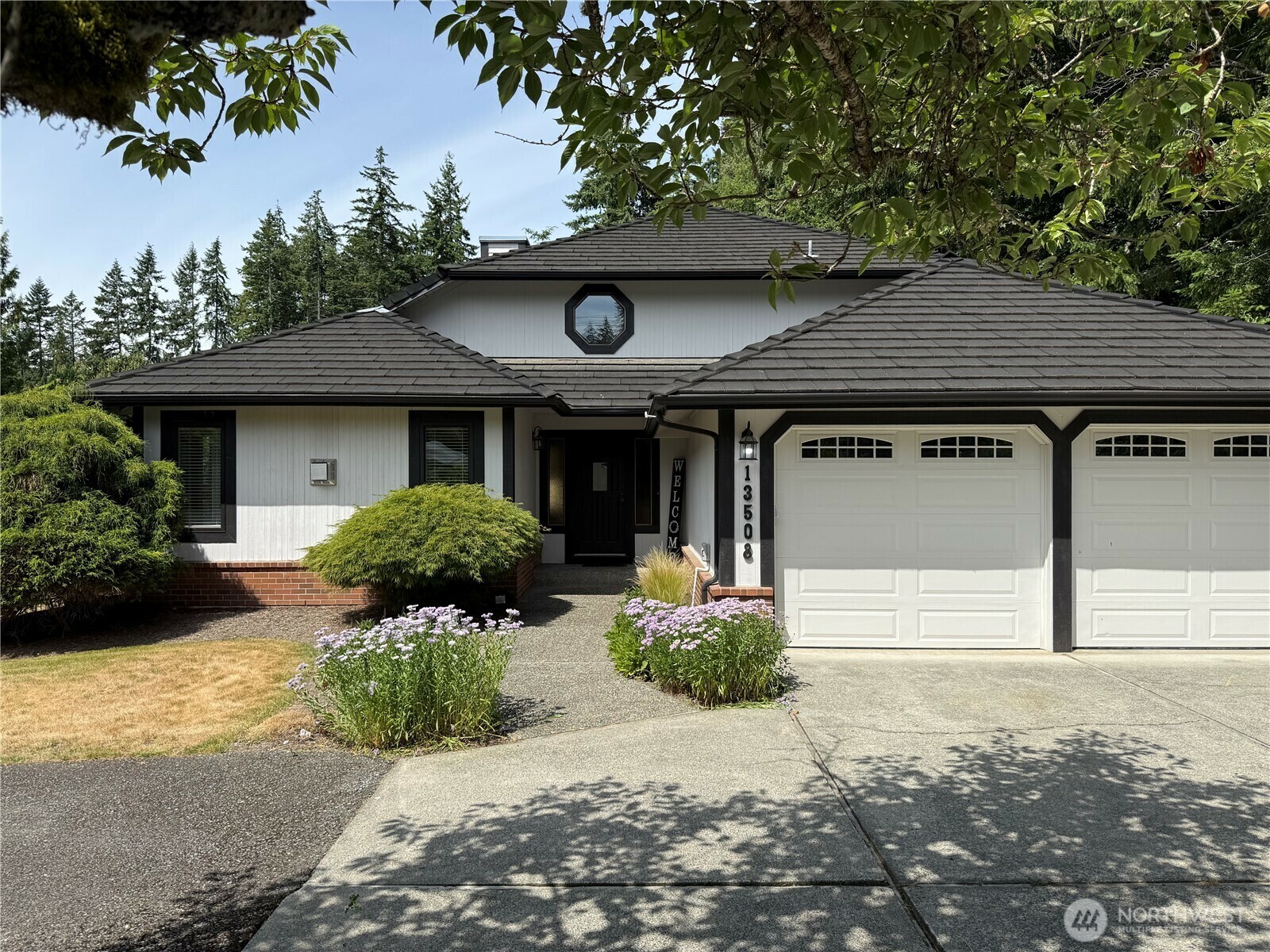 13508  Cascadian Way  Everett WA 98208 photo