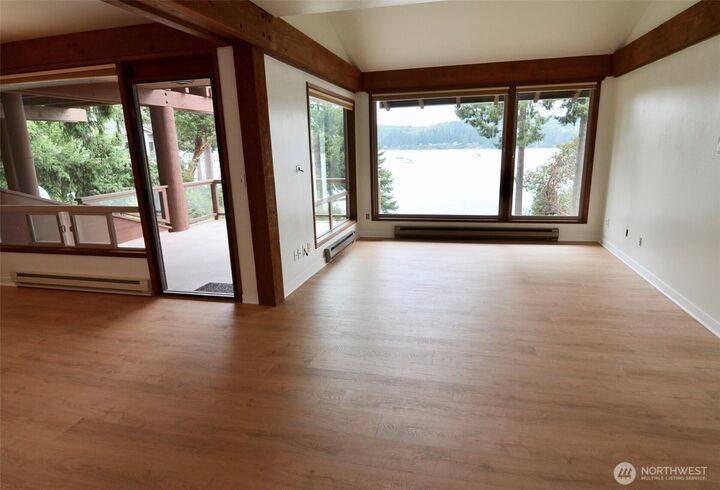 Property Photo: 41 N Bay Lane 3 WA 98365