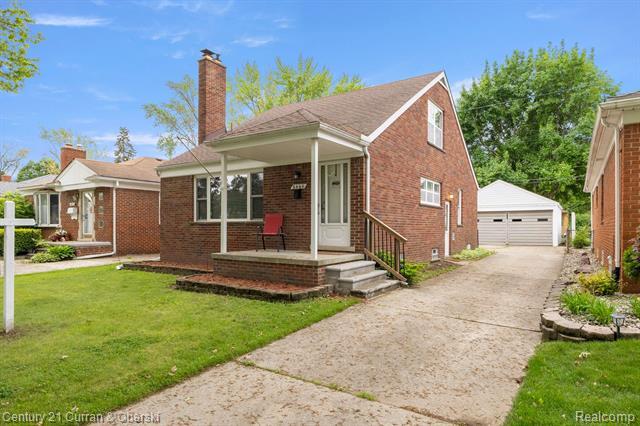 Property Photo:  8464 Becker Avenue  MI 48101 