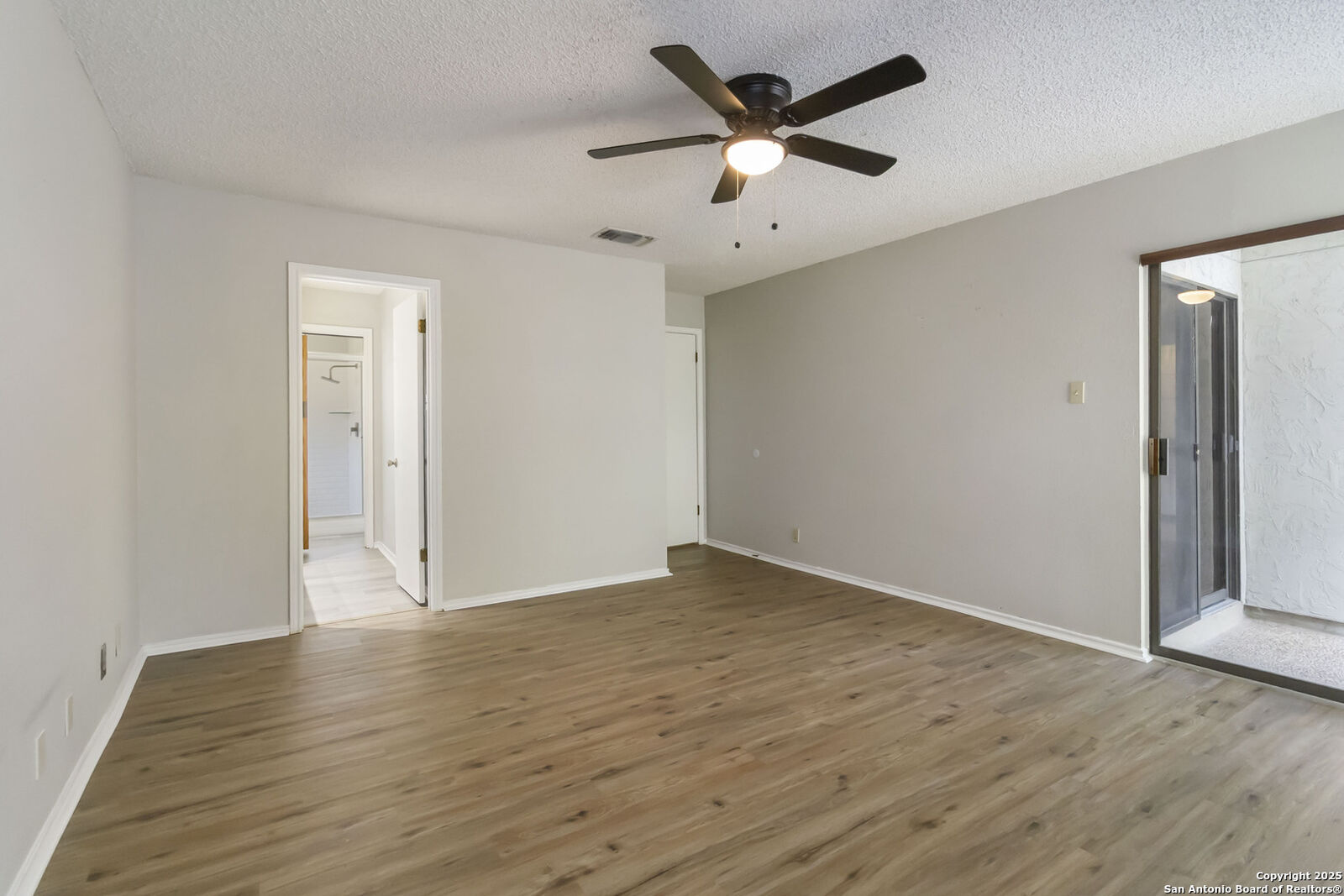 Property Photo: 137 Saddle Club Cir TX 78006