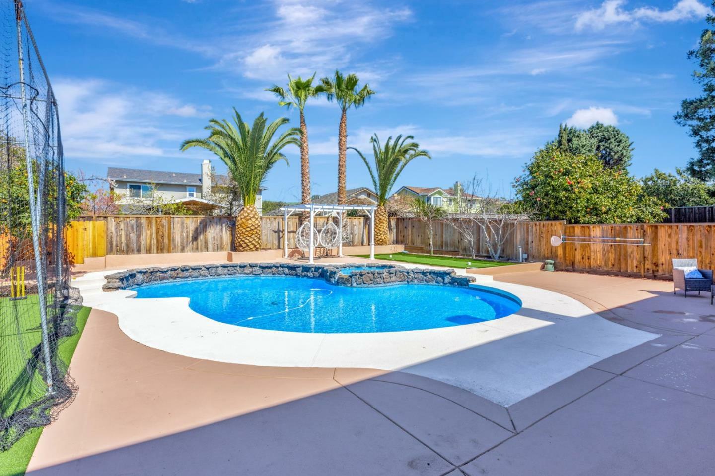 Property Photo: 1513 Shinn Court CA 94536