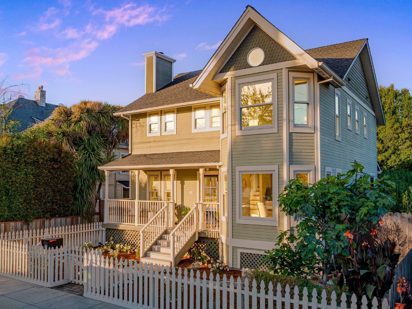 140 Myrtle Street  Santa Cruz CA 95060 photo