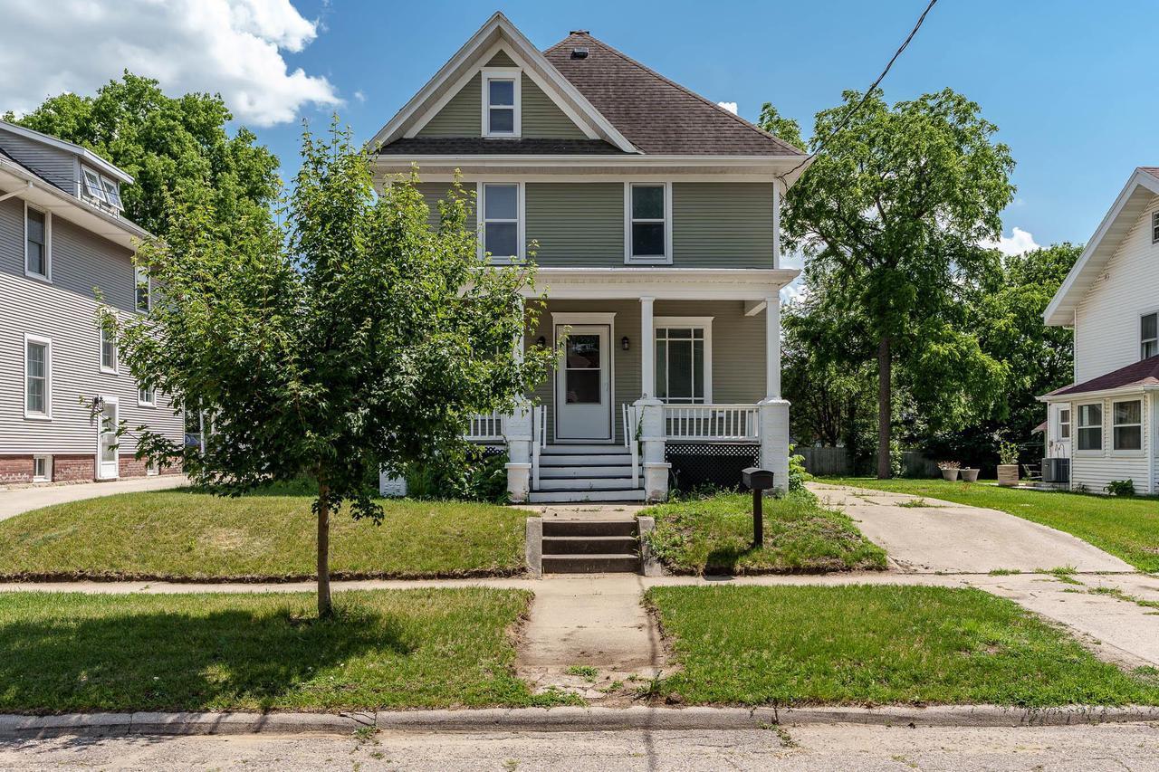 Property Photo: 716 Vernon Avenue WI 53511