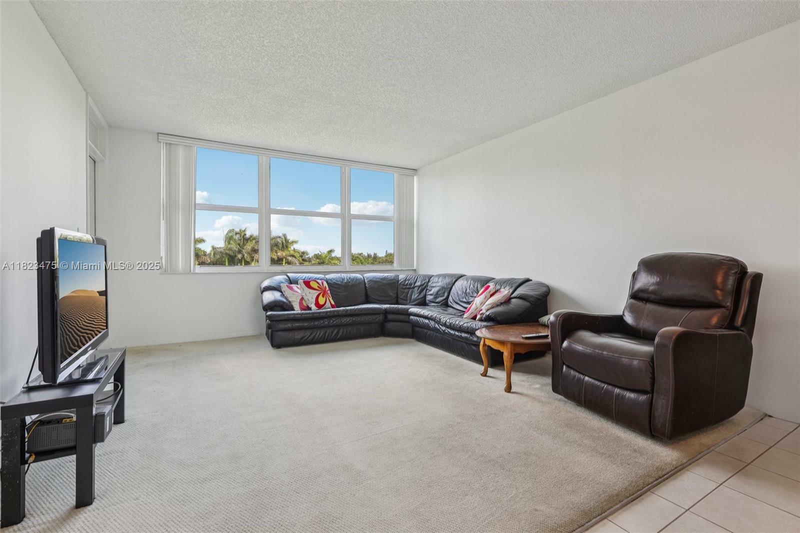 Property Photo: 900 Saint Charles Pl 420 FL 33026