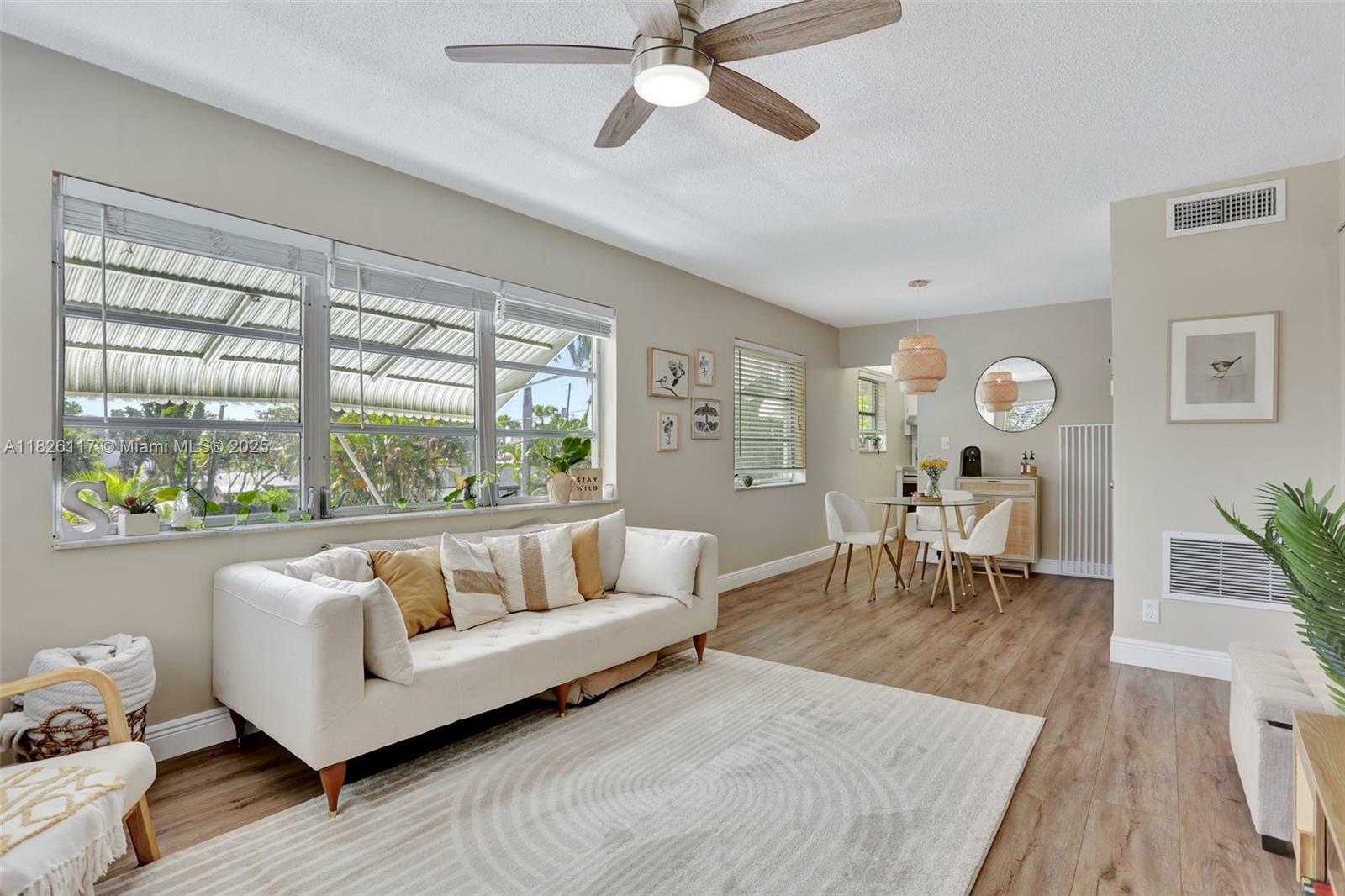 Property Photo: 1900 NE 8th Ct 201 FL 33304