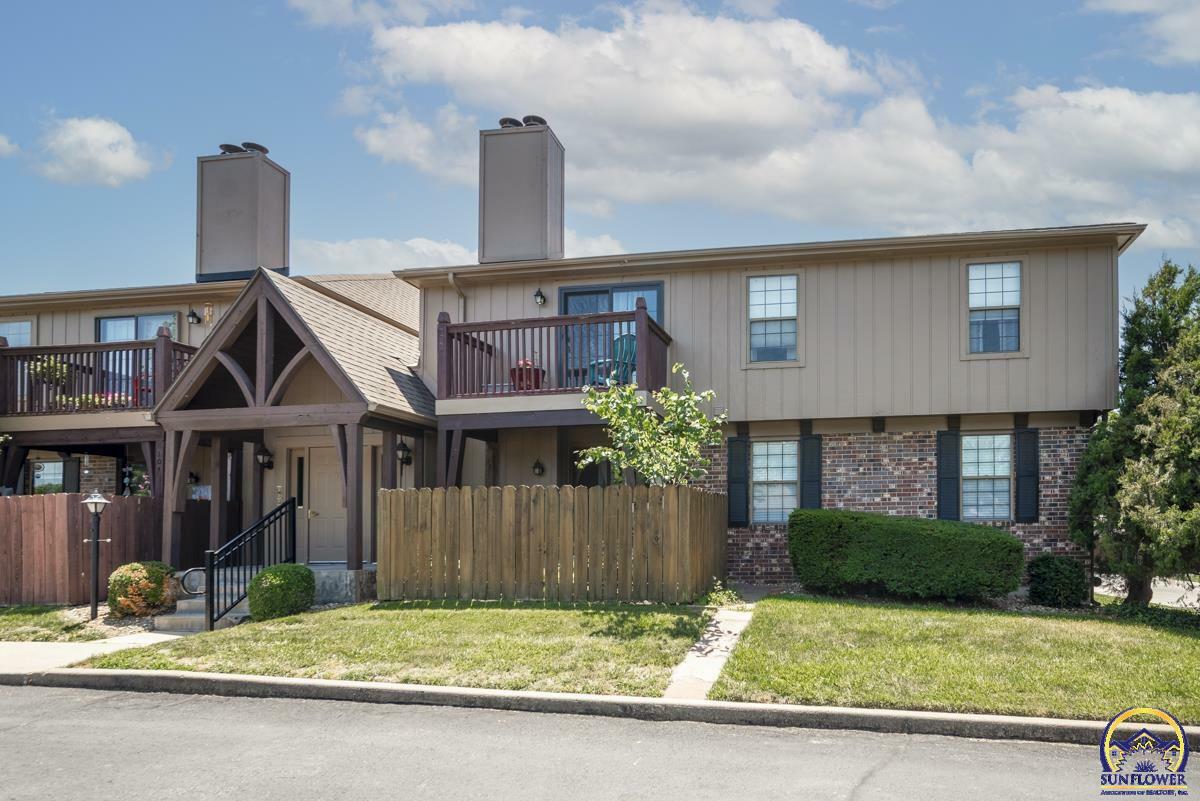 Property Photo:  5641 SW Foxcroft S. Cir #202  KS 66614 