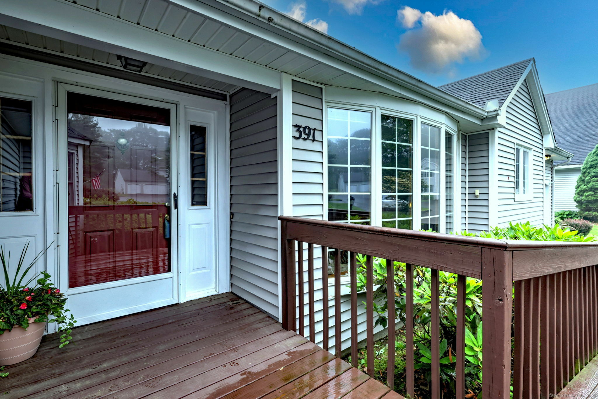 Property Photo:  391 Woodridge 391  CT 06484 