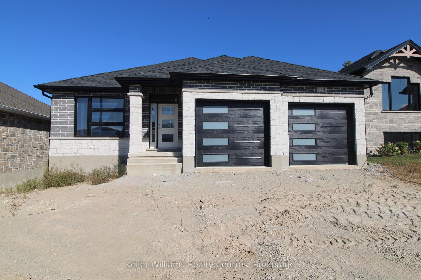 Property Photo: 918 13th Street ON N4N 3B8