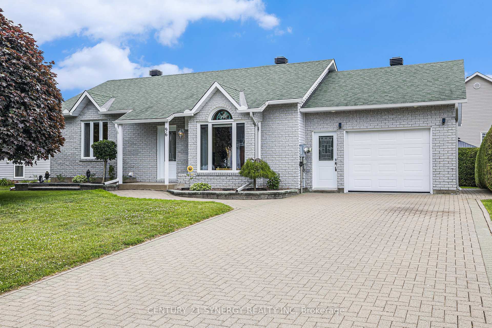 Property Photo: 96 Alexandre Street ON K0B 1A0