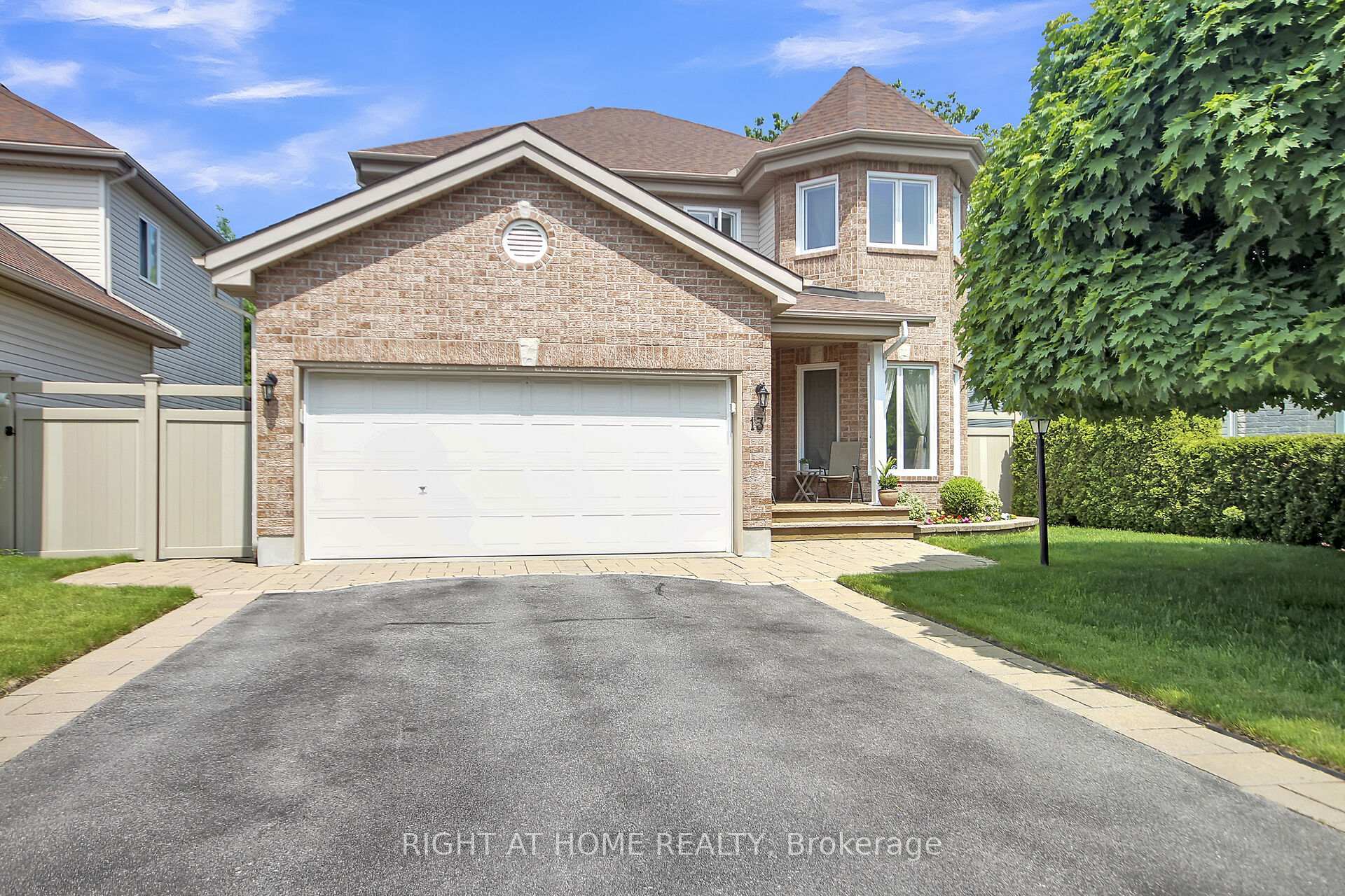 Property Photo: 13 Sirocco Crescent ON K2S 1Z7