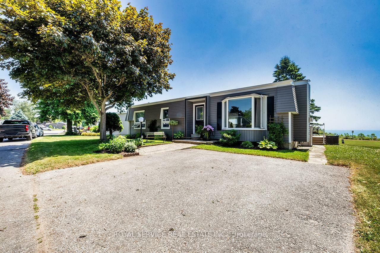 Property Photo: 53 The Cove Road ON L1B 1A9