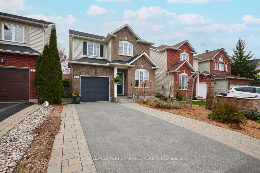 Photo de la propriété: 10 San Mateo Drive ON K2J 5B3
