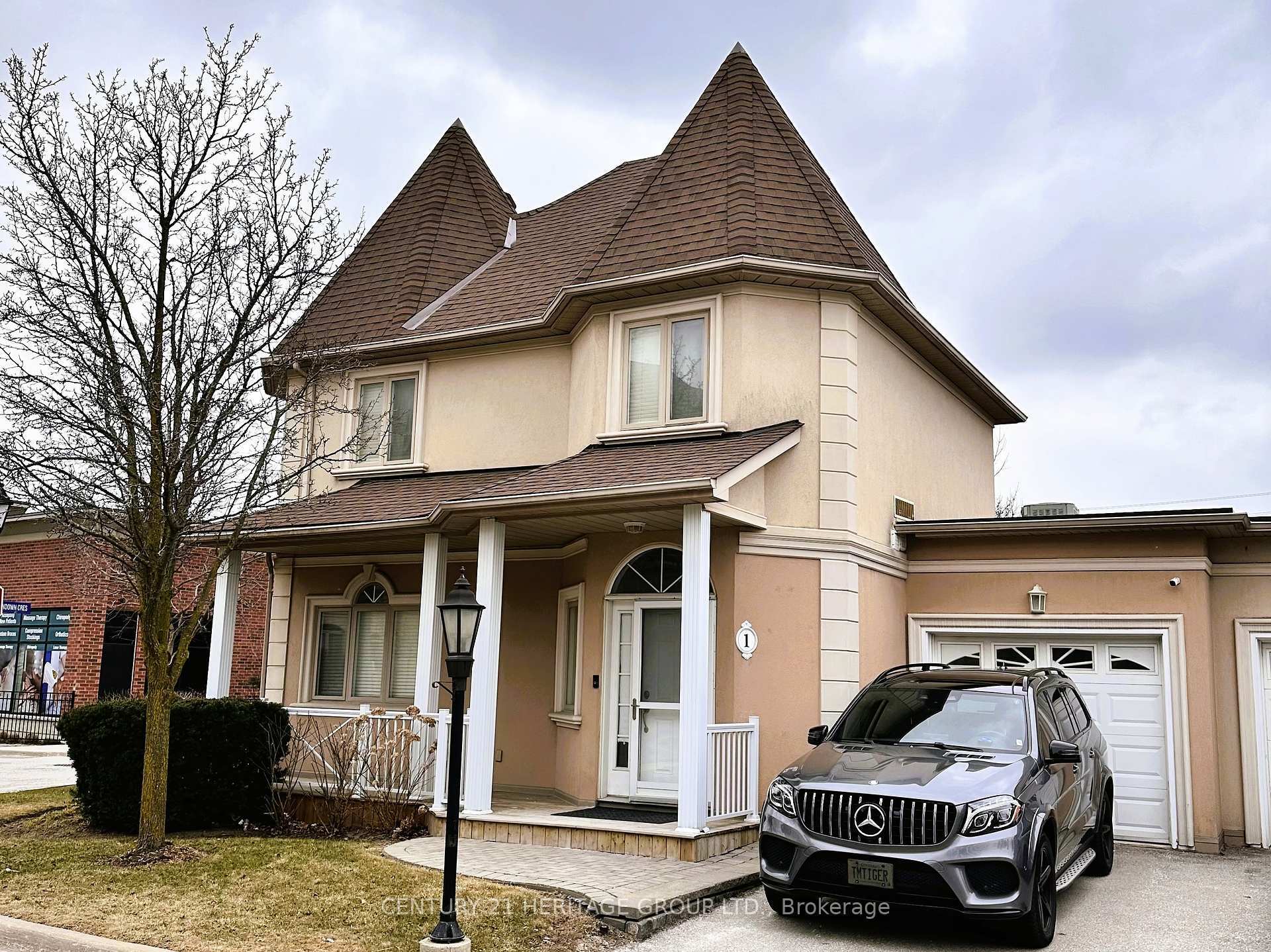 1 Tower Gate 11  Brampton ON L6P 1C3 photo