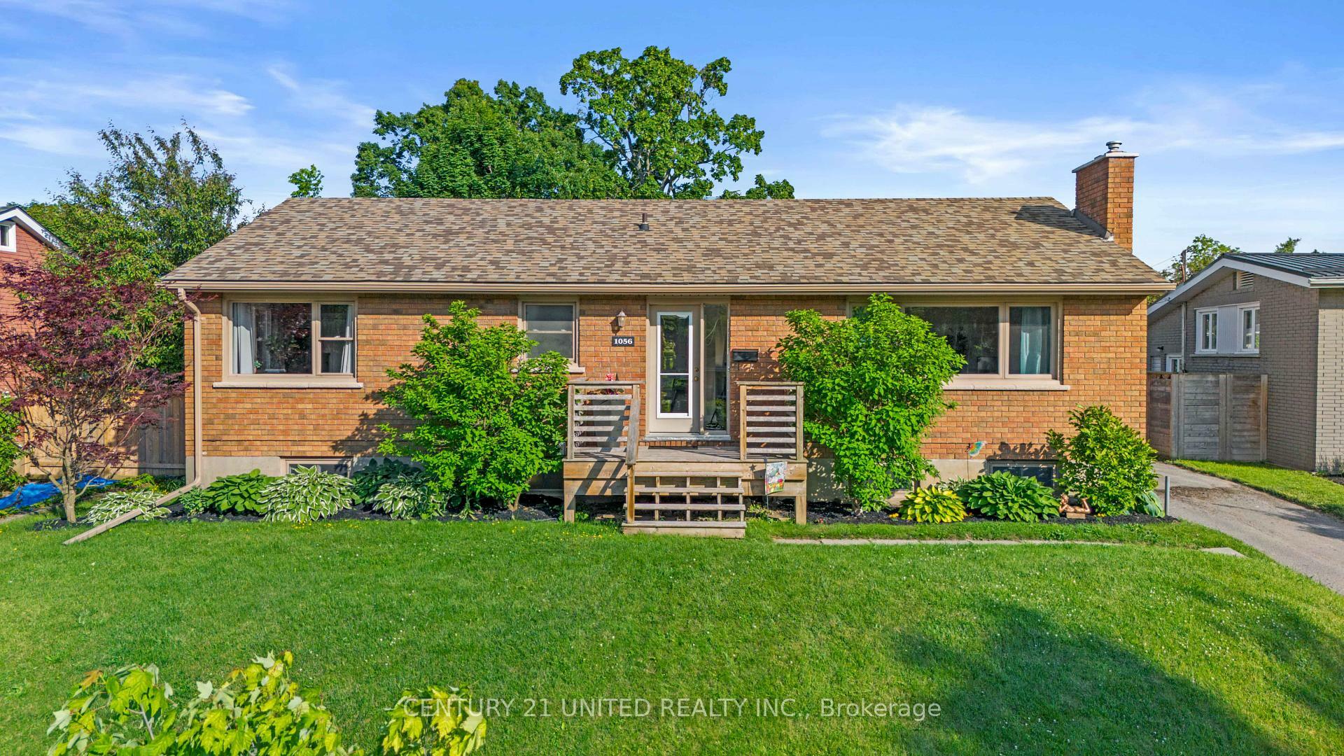 Photo de la propriété: 1056 Glebemount Crescent ON K9H 6M3