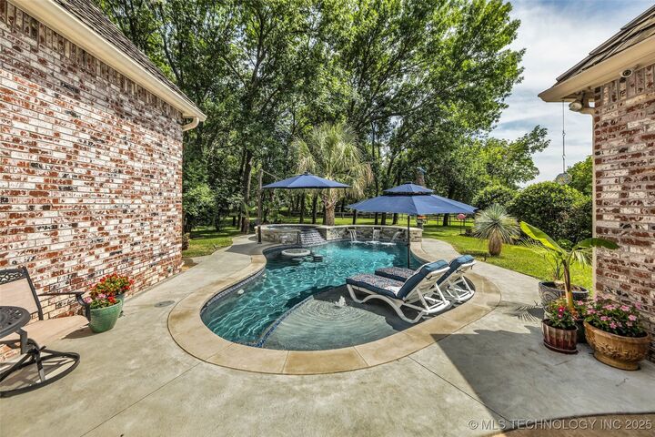 Property Photo:  4405 Ithica Street  OK 74012 